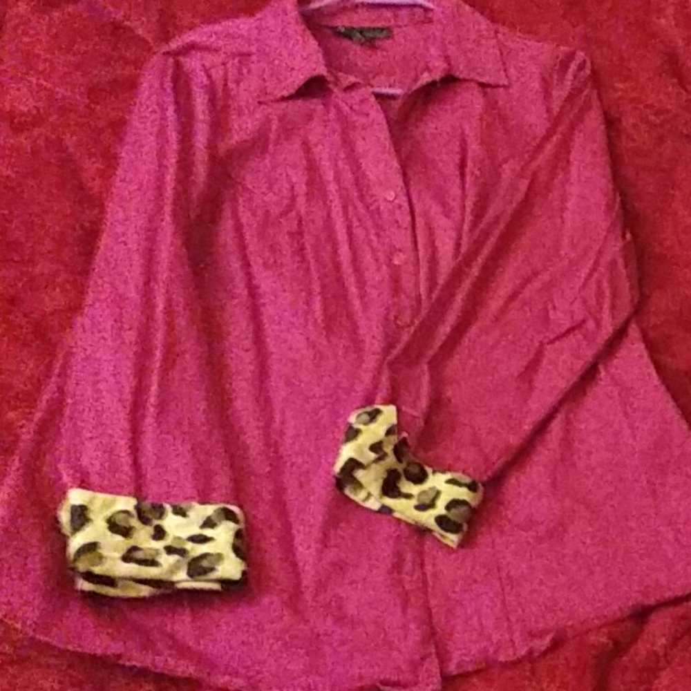 Fuscia button up shirt.  Pics arent so good.